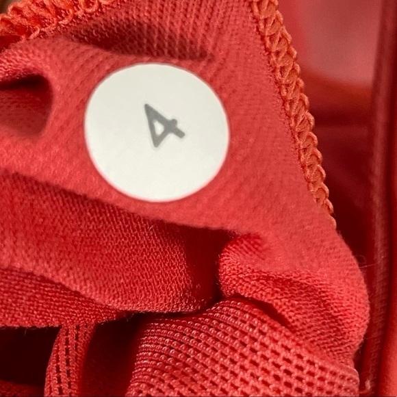 Lululemon Mesh With Me Tank Prism Petal Atomic Red SZ 4 - Picture 2 of 6